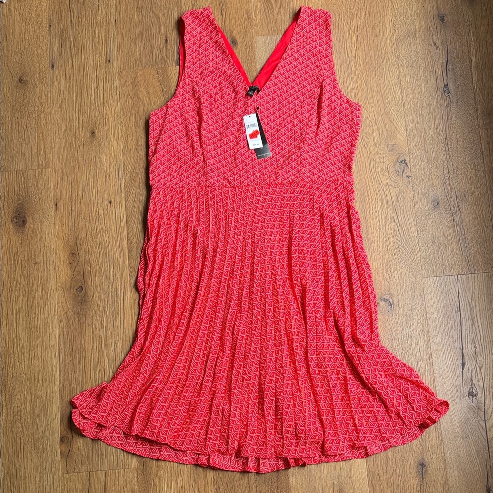Banana Republic Factory Coral/Red Sleeveless Dress